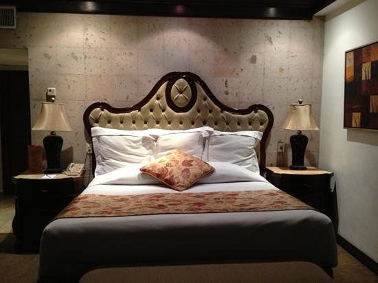 Real De Don Juan Hotel